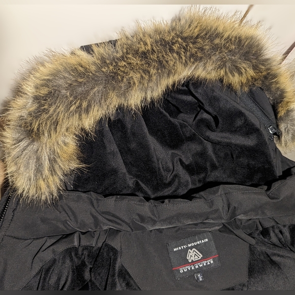 Misty Mountain "Glacier" winter parka - BN - Picture 6 of 6